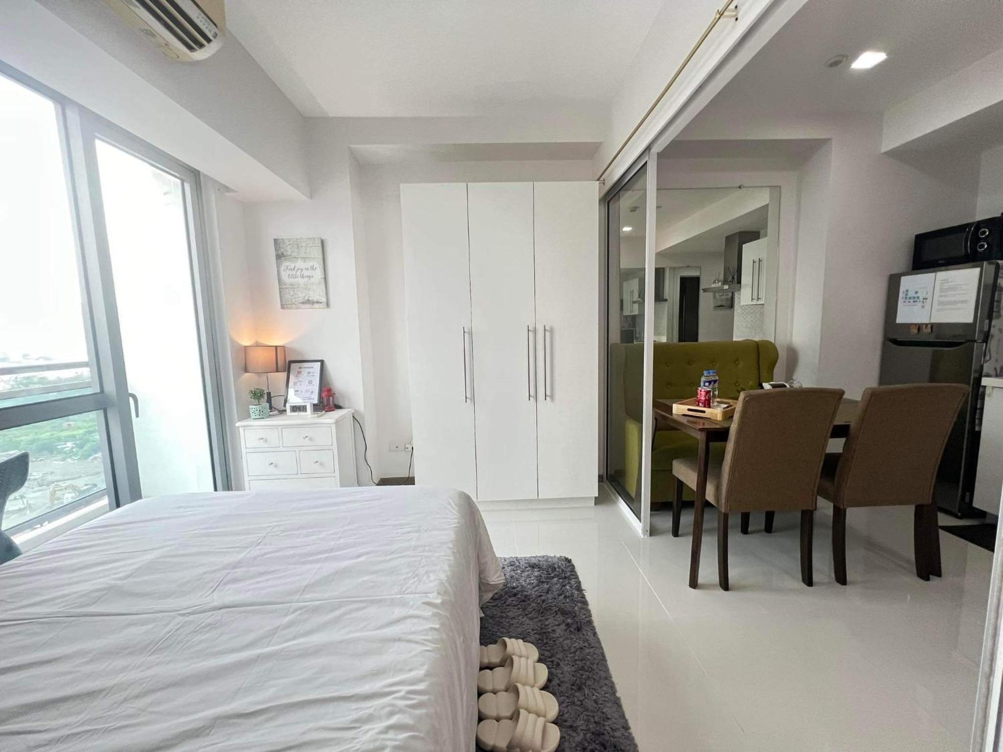 Sakura Apartment Manila Zewnętrze zdjęcie